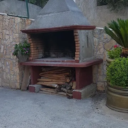 Jukic בית הארחה