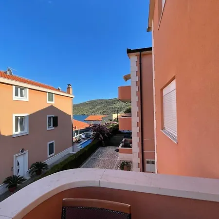 Apartman Jukic Guest house Marina