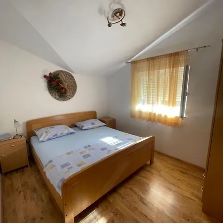 Guest house Apartman Jukic 3*